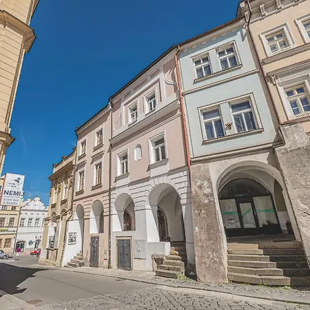 Velke Na Velkem Namesti S Vybavenou Kuchyni *